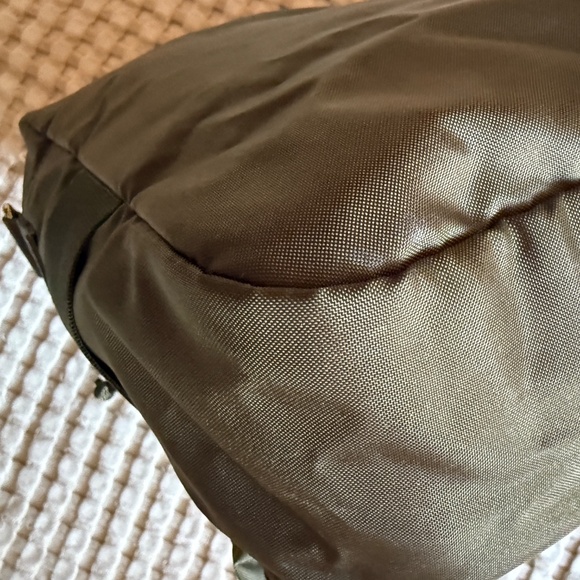 Porter-Yoshida & Co Khaki Cargo Nylon Crossbody Bag - Excellent - Picture 9 of 15